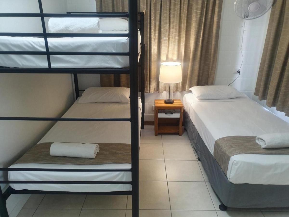 Apartamento Ocean Breeze Units Bowen Exterior foto
