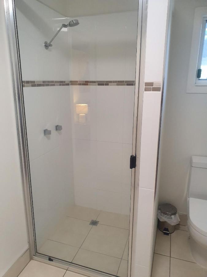Apartamento Ocean Breeze Units Bowen Exterior foto