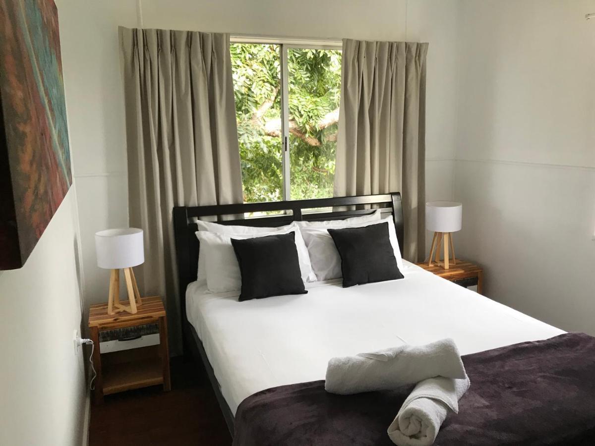 Apartamento Ocean Breeze Units Bowen Exterior foto