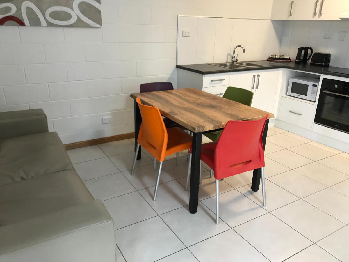 Apartamento Ocean Breeze Units Bowen Exterior foto