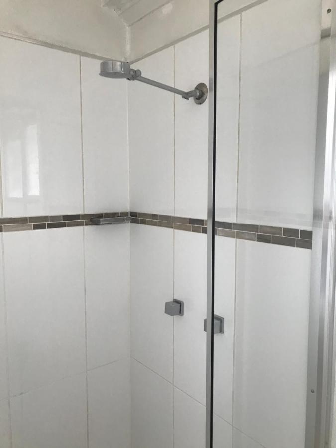 Apartamento Ocean Breeze Units Bowen Exterior foto
