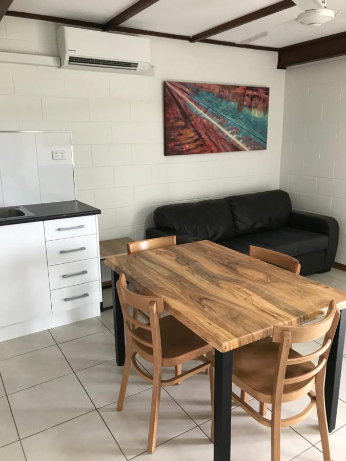 Apartamento Ocean Breeze Units Bowen Exterior foto