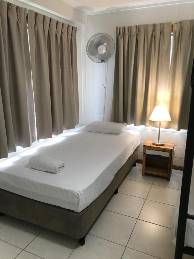 Apartamento Ocean Breeze Units Bowen Exterior foto
