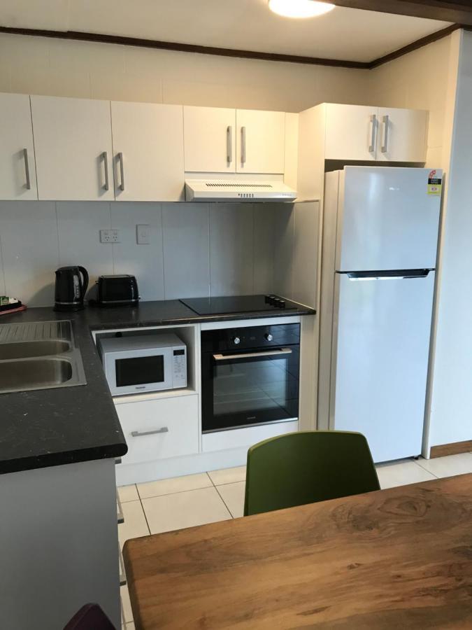 Apartamento Ocean Breeze Units Bowen Exterior foto