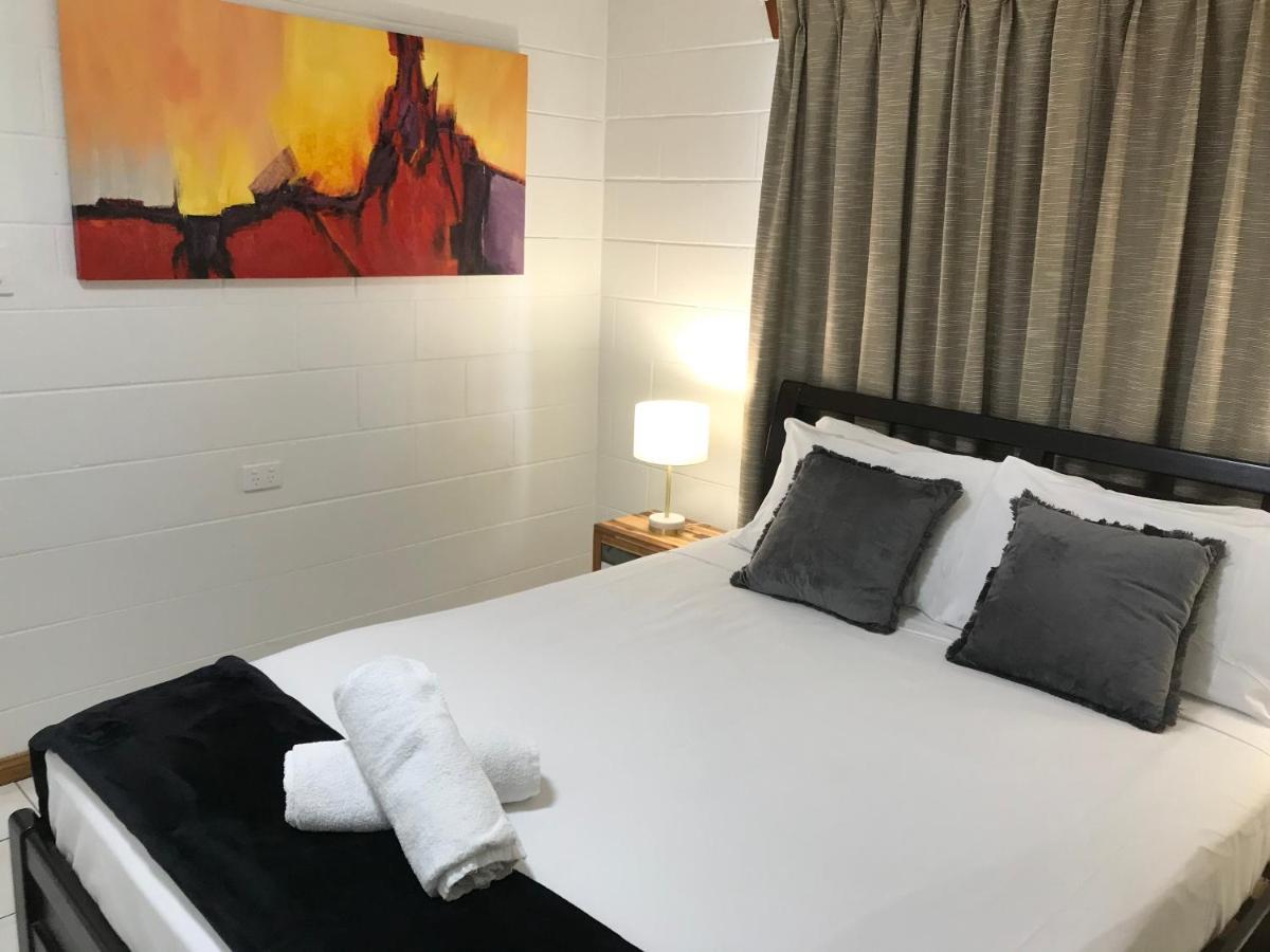 Apartamento Ocean Breeze Units Bowen Exterior foto