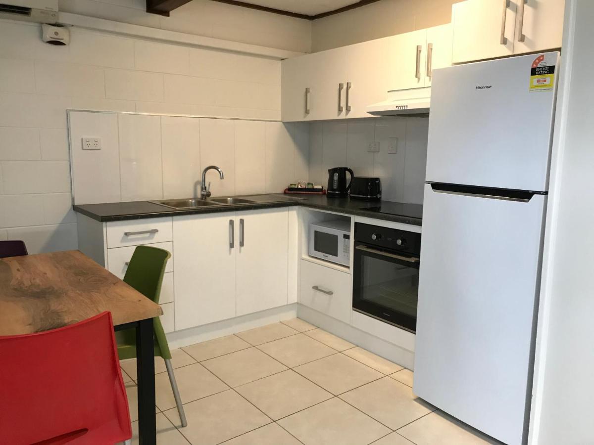 Apartamento Ocean Breeze Units Bowen Exterior foto