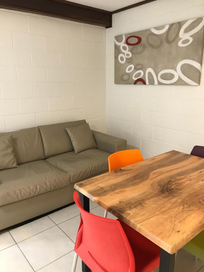 Apartamento Ocean Breeze Units Bowen Exterior foto